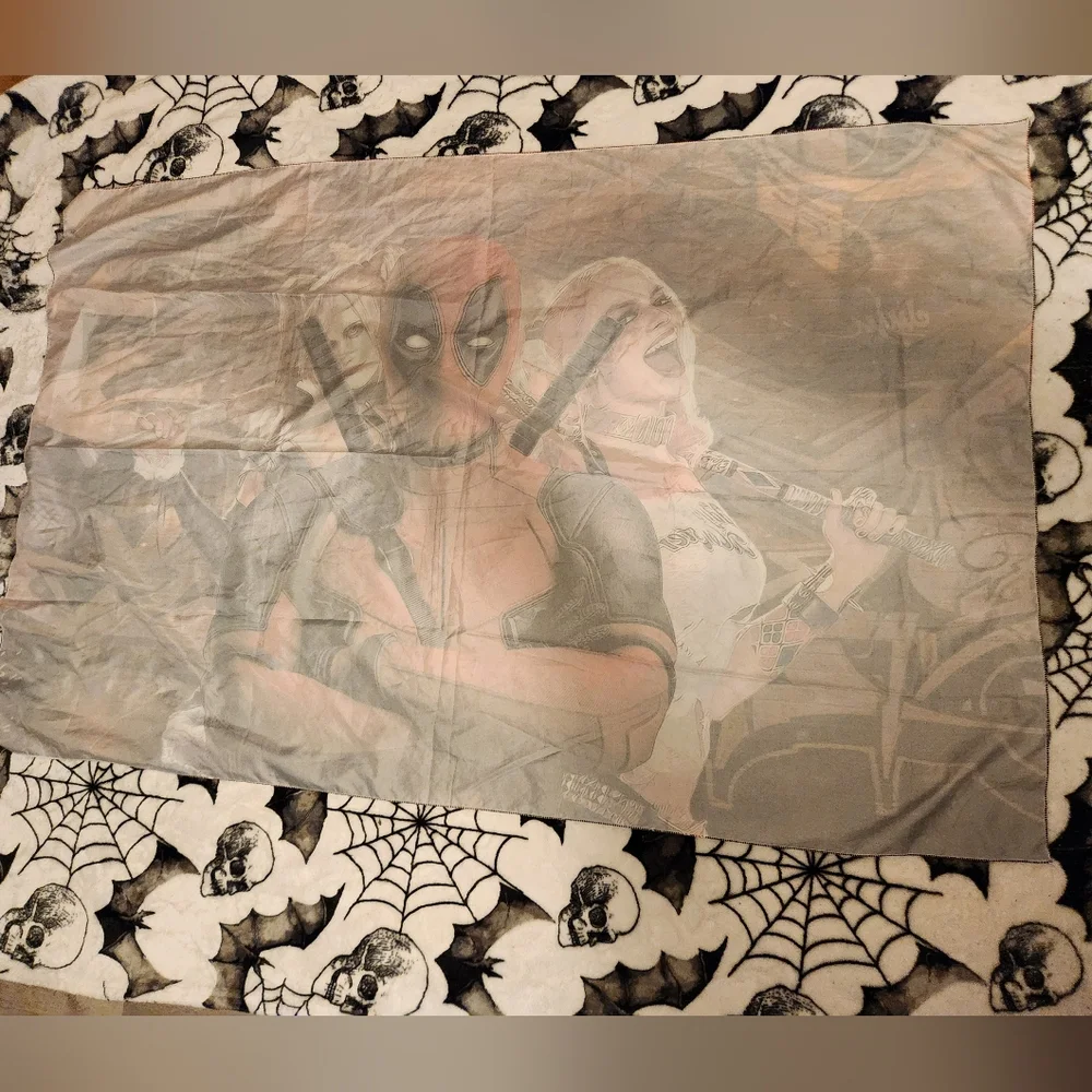 Deadpool x Harley Quinn Crossover Tapestry